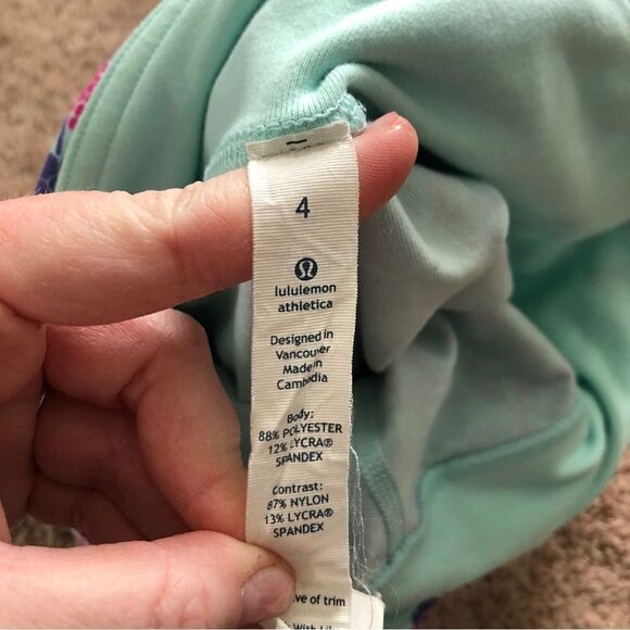 Lululemon Wunder Under Crop Size 4 Twiggy Printed Power Purple Aquamarine - Picture 9 of 10